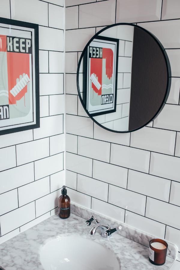 The Main Street Burrow - Your Perfect Hideaway Appartement *