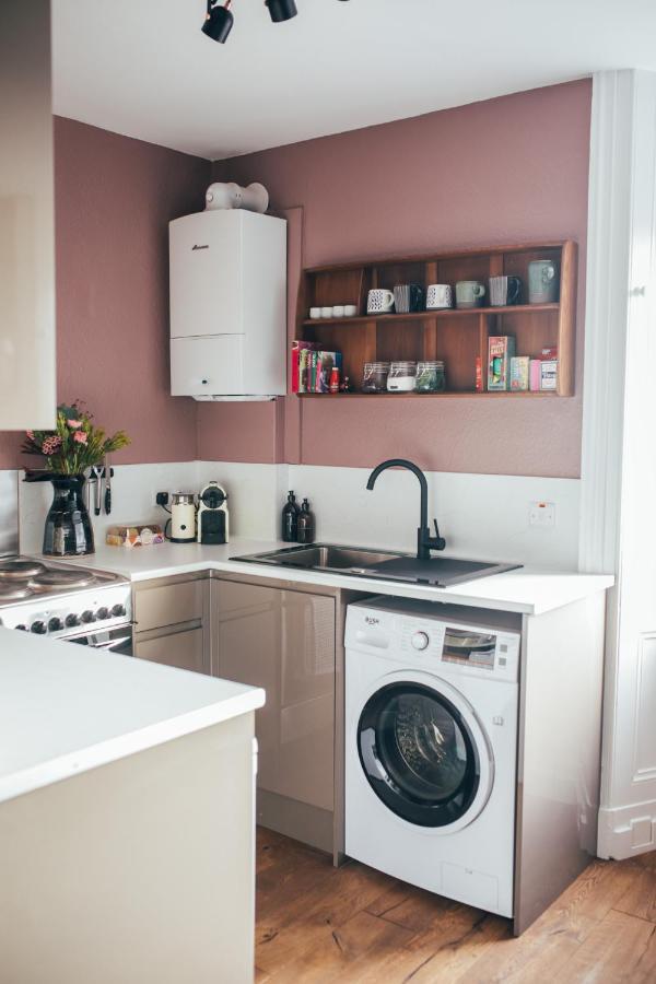 The Main Street Burrow - Your Perfect Hideaway Appartement St Boswells